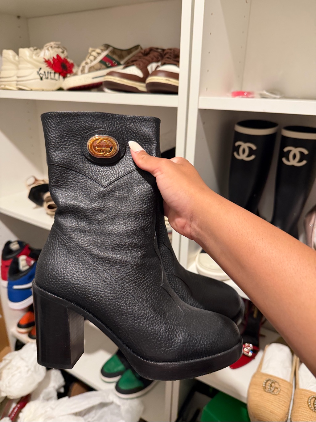 Gucci Black Pebbled Leather Mid-Calf Block Heel Boots With Gold Gg Medallion